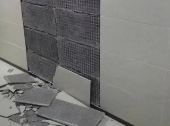 鼎湖瓷砖空鼓维修公司分享下鼎湖墙砖松动维修的知识